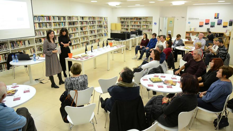 La Biblioteca de Paiporta estrena propuesta cultural con un nuevo ciclo de literatura