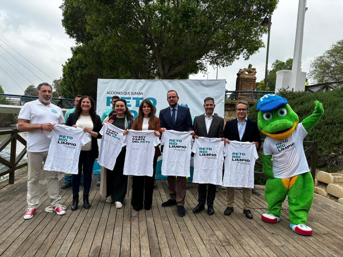 Presentación de la jornada que comenzará a las 9:30 en la plaza de la Cruz Roja el próximo 16 de mayo.