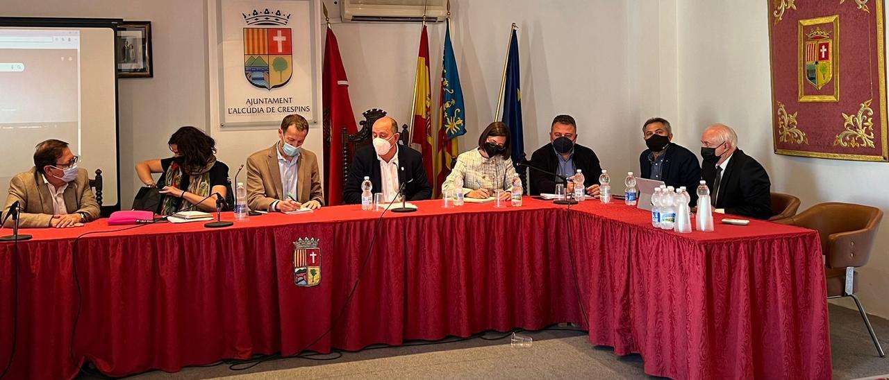 La reunión entre el Ayuntamiento de l&#039;Alcúdia de Crespins y Adif.