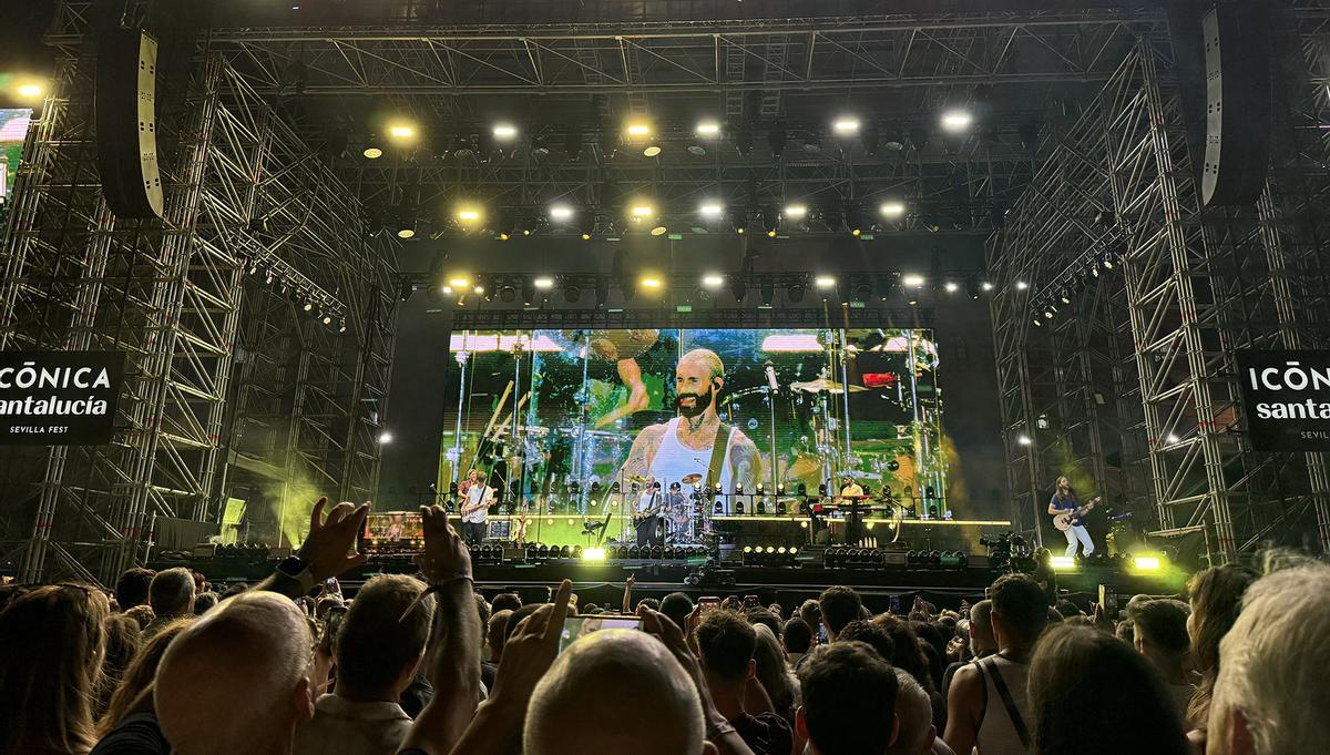 Las mejores imágenes de Maroon 5 en su debut en Icónica Santalucía Sevilla Fest