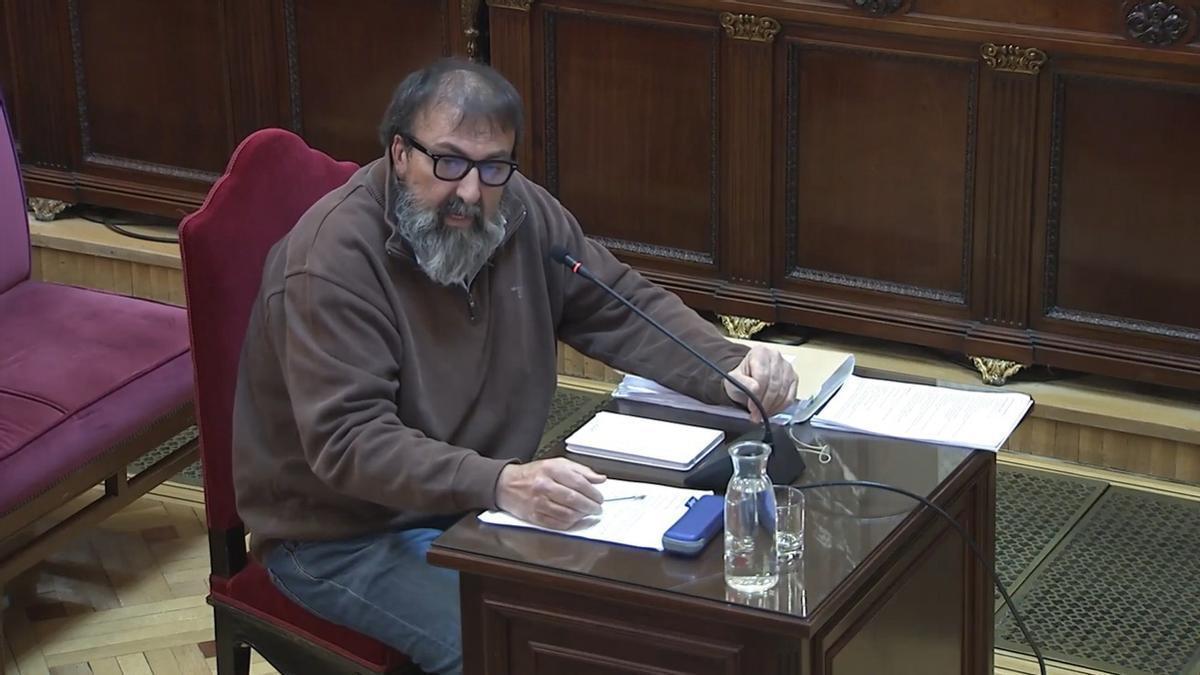 Koldo sobre la relación de Ábalos y Jessica: "Esta señorita presionó (a Ábalos) porque si no la opinión pública tendría conocimiento de ciertas cosas personales"