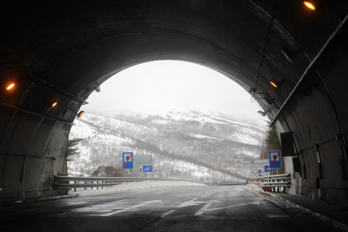 La nieve vuelve a conquistar Sanabria.