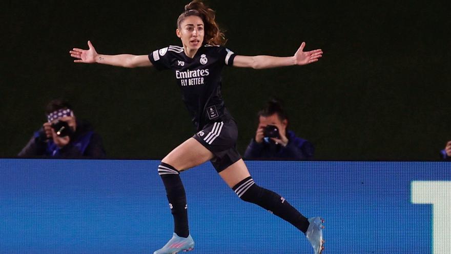 Olga carmona golpeó primera en el Madrid - Barça de Champions League