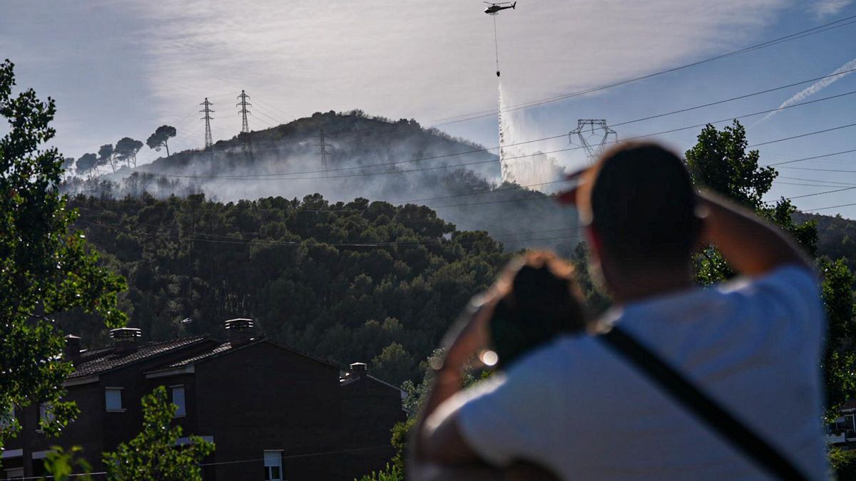 Incendio en una zona forestal de Viladecans