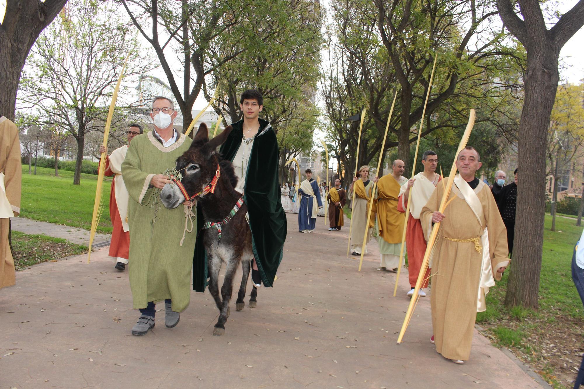 Domingo de Ramos en Beniferri con la burrita "Matilde"