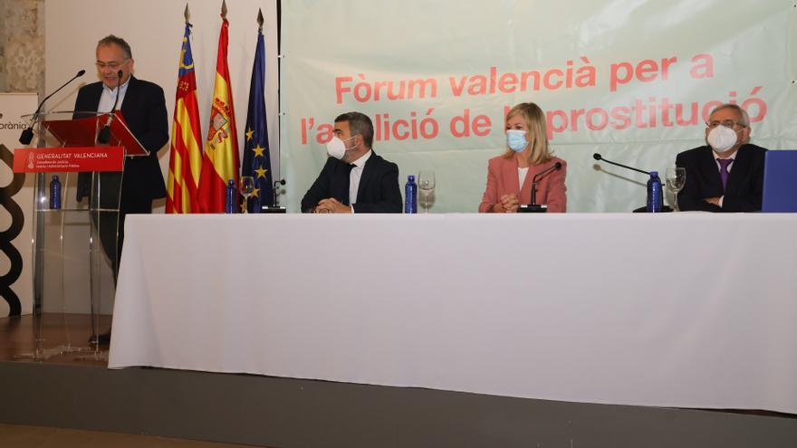 Uno de cada cinco valencianos admite haber pagado por sexo