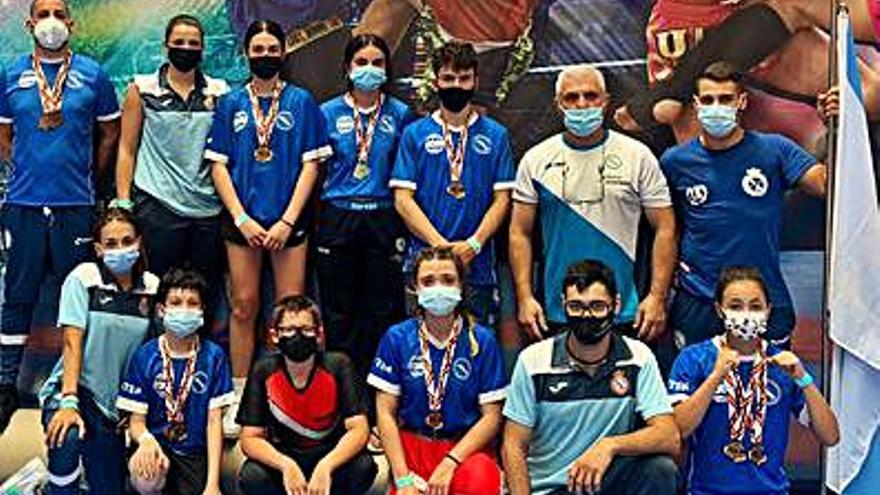 O Kick Boxing Arcade logra 16 medallas