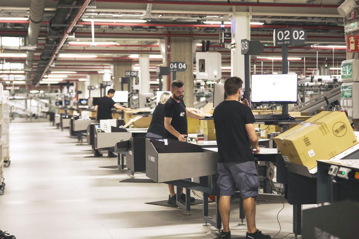 El centro logístico de Tempe en el Parque Empresarial de Elche.