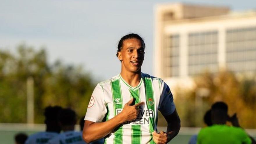 El Tenerife espera hoy una respuesta del Betis por Yanis