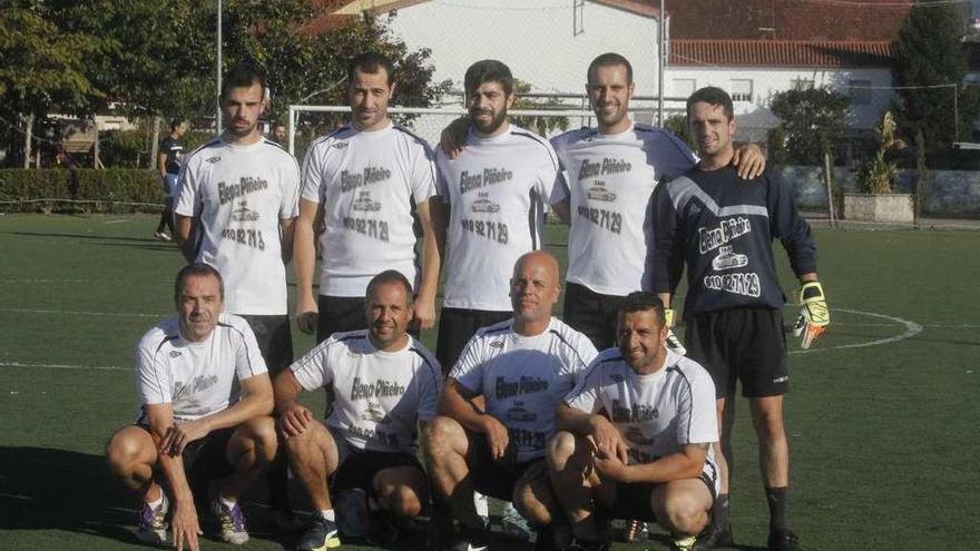 Equipo del Intersporting, que igualó a un tanto con el Bar Equis en Primera División. // Santos Álvarez