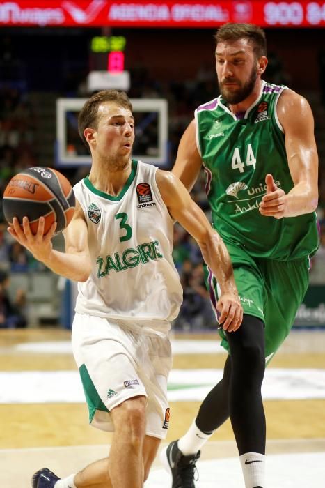 UNICAJA--ZALGIRIS