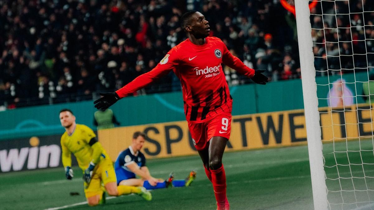 Kolo Muani es la gran sensación del Eintracht