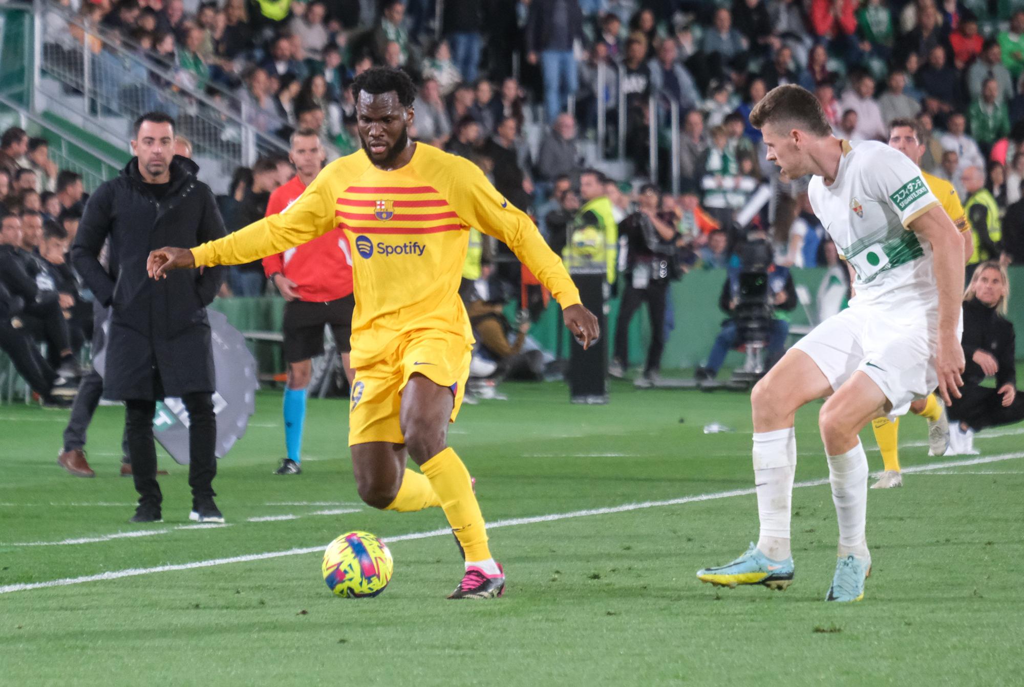 Así se ha vivido el Elche - Barça en el Martínez Valero