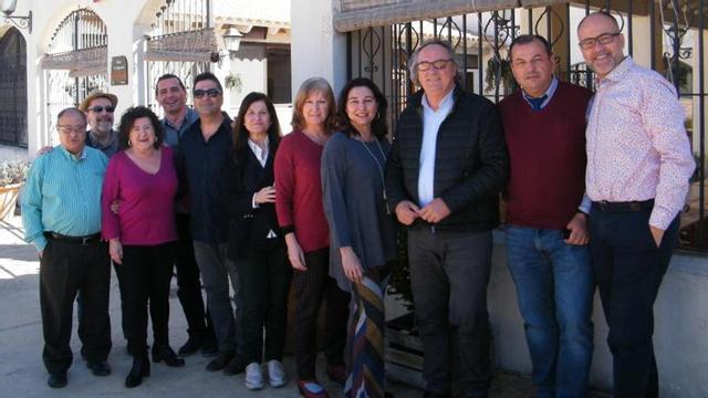 Los autores de la revista provincial Canelobre ultiman la nueva edición en Petrer