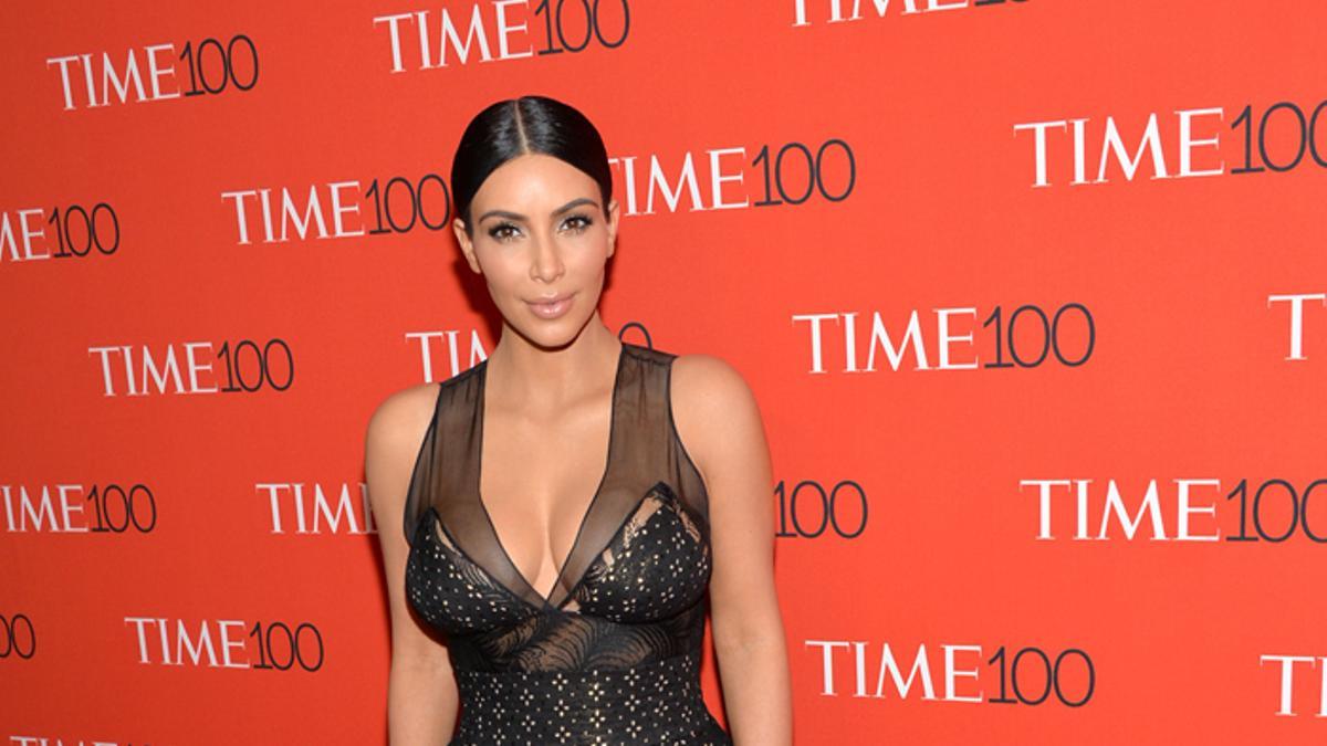 Kim Kardashian, silueta reloj de arena