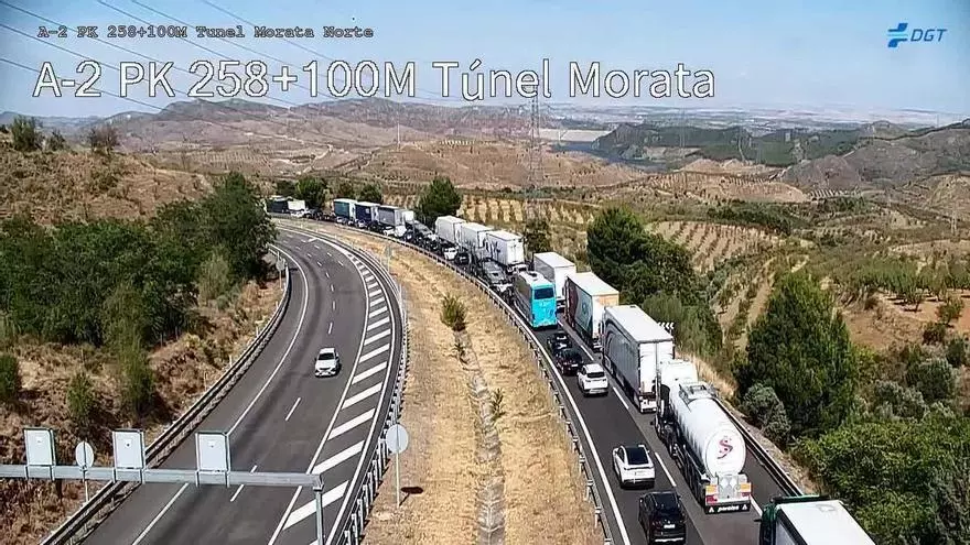 Retenciones kilométricas por un accidente en la A-2