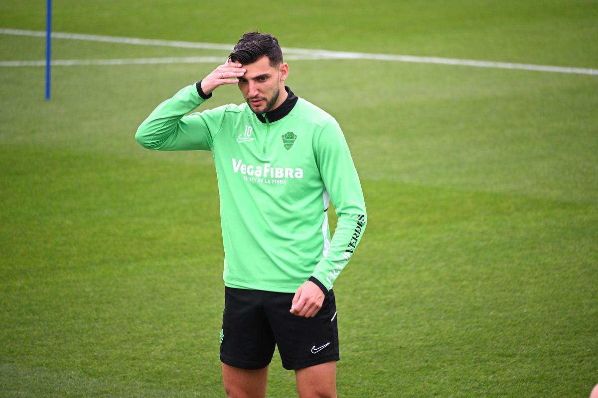 Rafa Mir, durante el entrenamiento de este miércoles