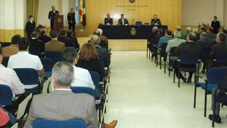 La Policía Nacional rinde homenaje a los agentes coruñeses jubilados