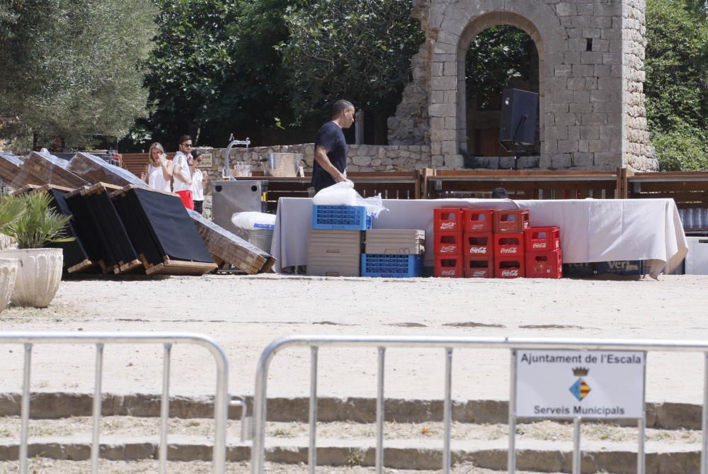 Tanquen l'accés a Sant Martí d'Empúries pel casament d'un magnat dels EUA