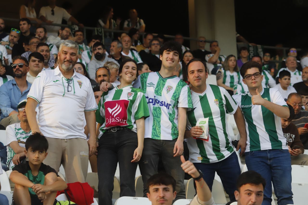 Córdoba CF-Levante UD, las imágenes de la afición en El Arcángel