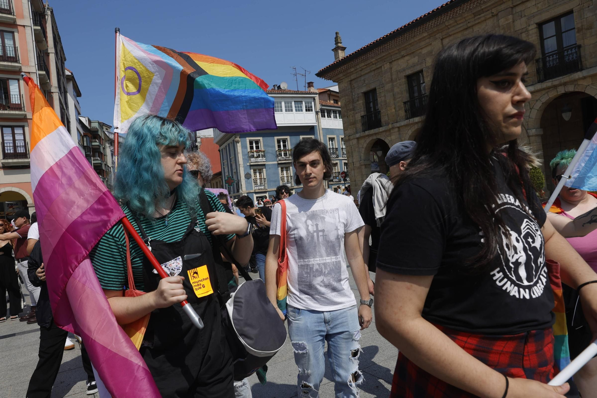 EN IMÁGENES: la Marcha del Orgullo LGTB por Avilés