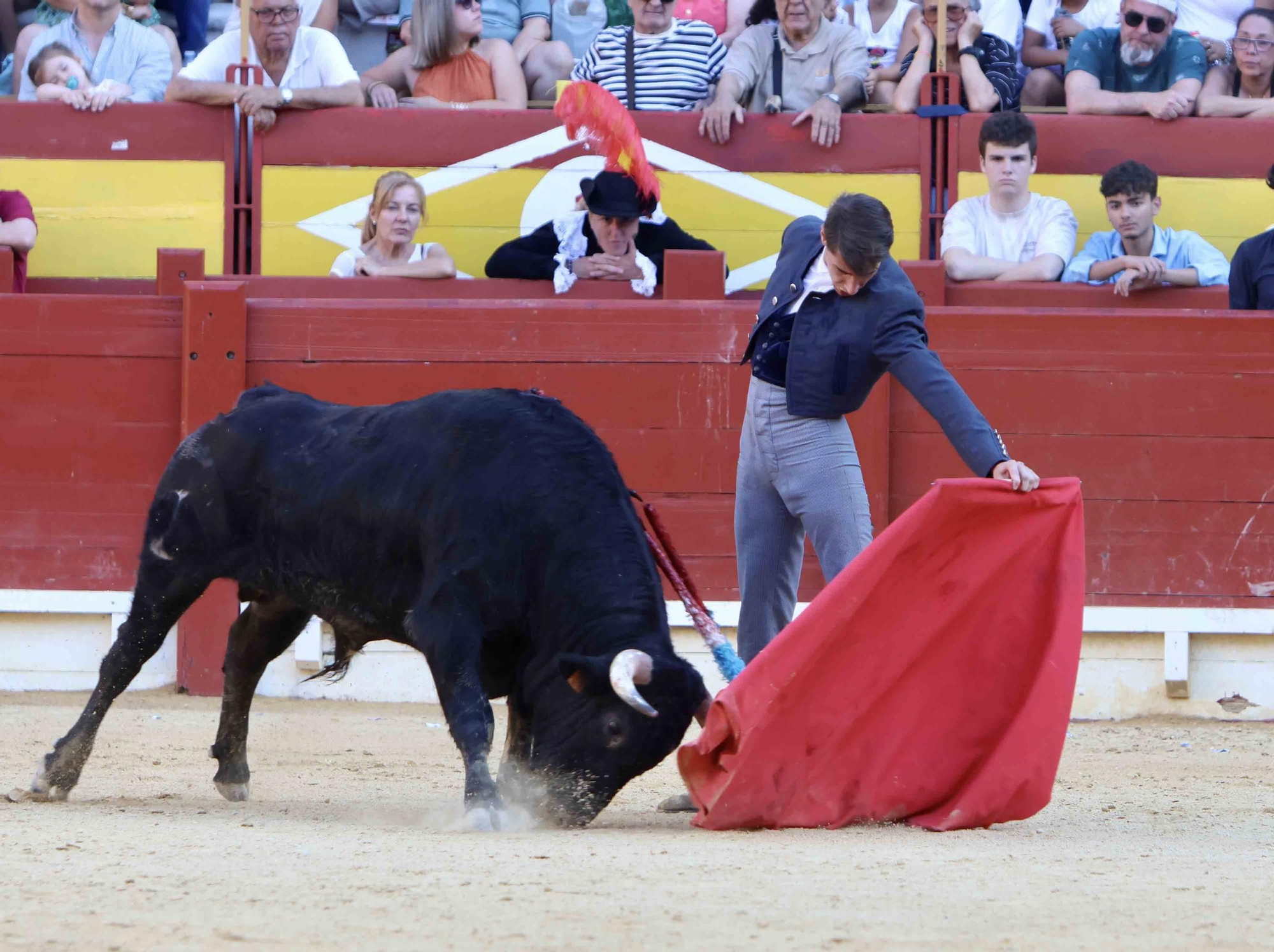 Samuel Castejón triunfa en la primera clase práctica de la Feria de Hogueras 2024