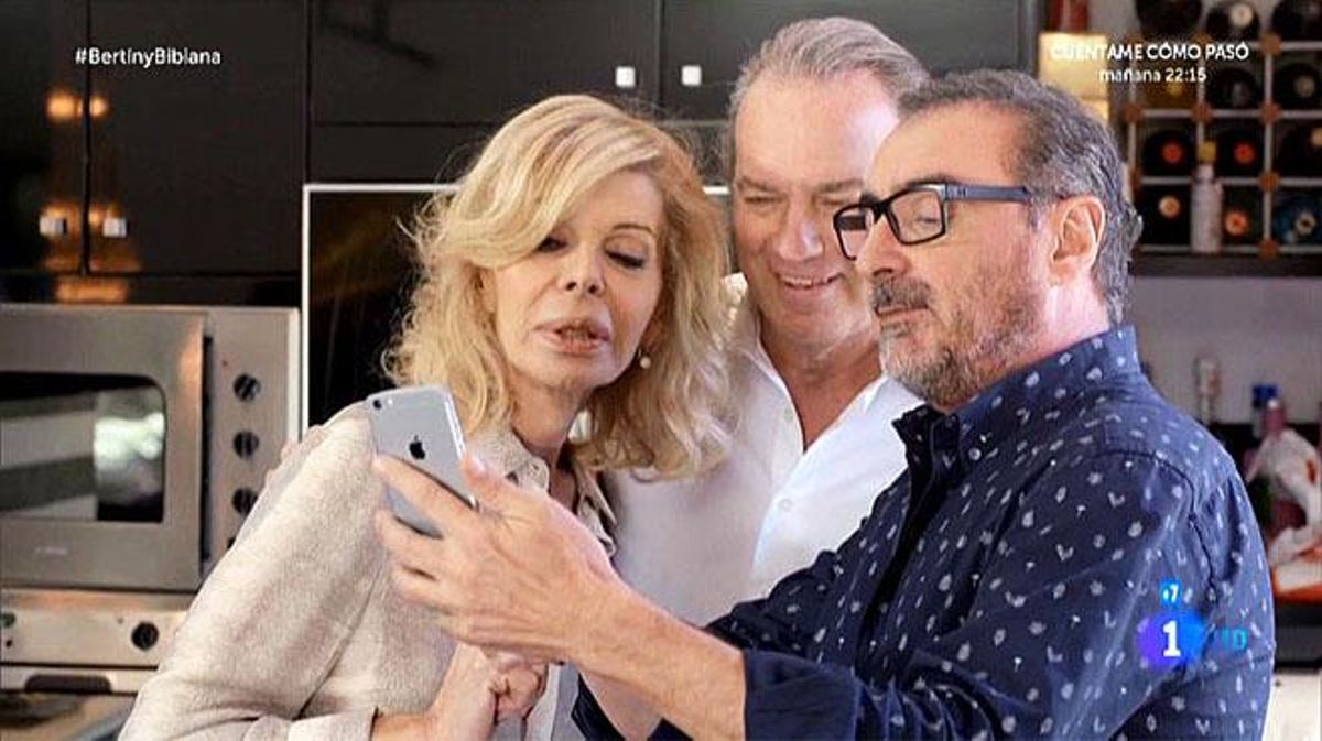 Tu i jo som tres. Per Ferran Monegal.