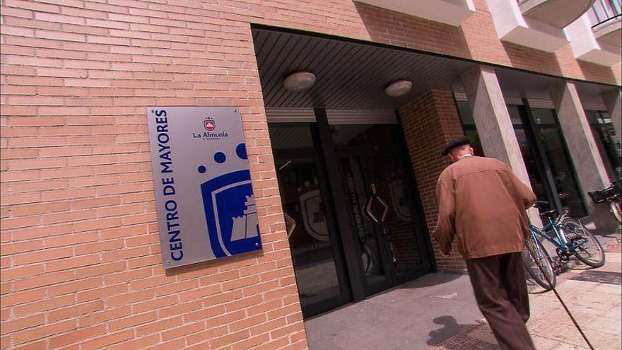 Los servicios y equipamientos municipales reabren al público