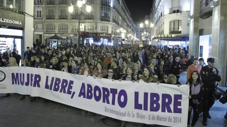 Zaragoza denuncia el &quot;retroceso&quot; y el recorte de derechos y libertades