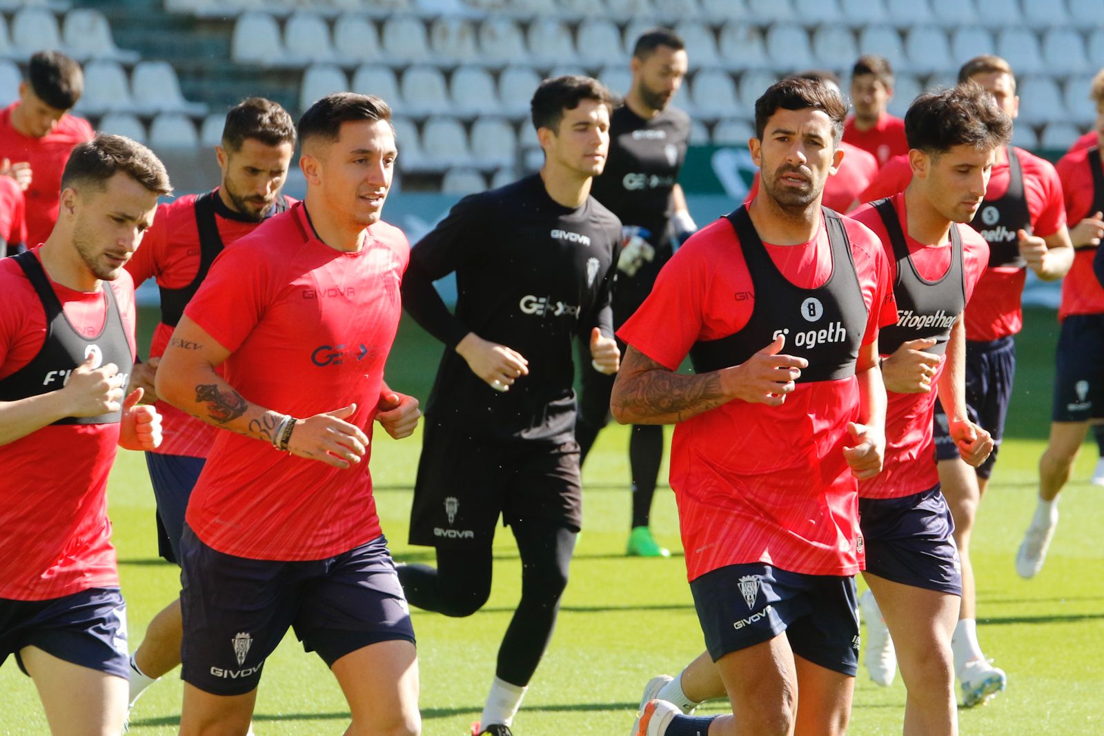 El primer día de Manuel Mosquera en el Córdoba CF, en imágenes