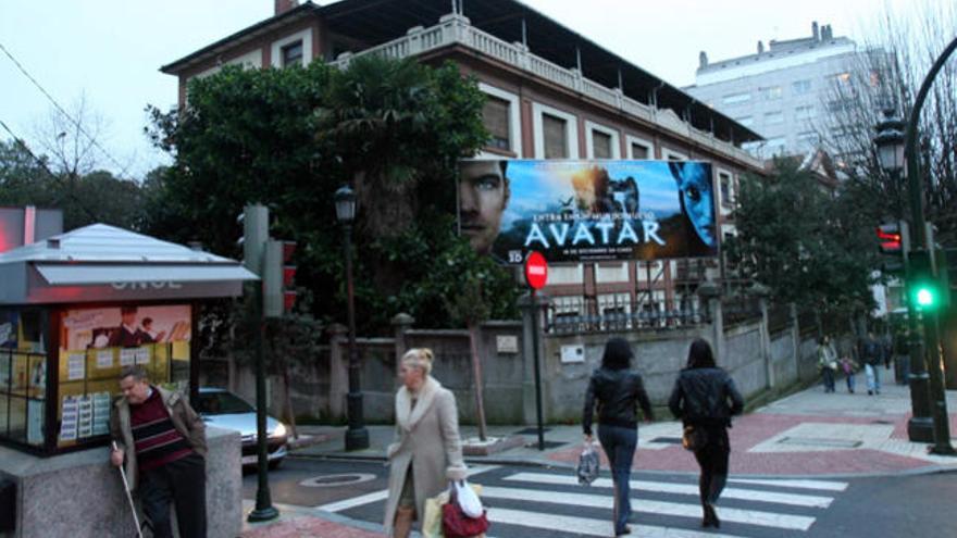 Imagen de la fachada del Cluny en Vigo
