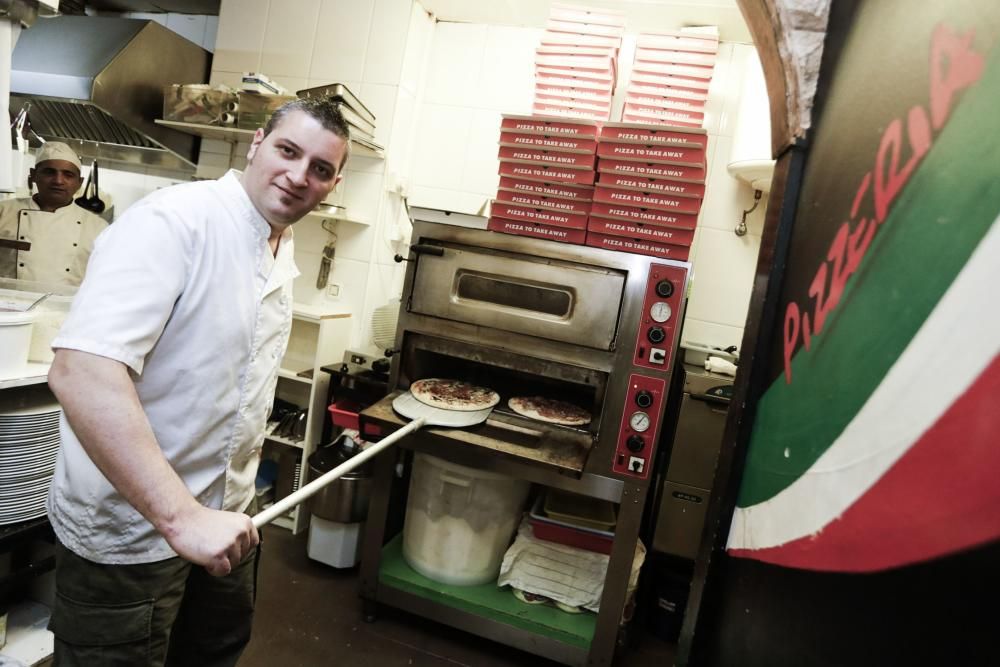 Así se hace una buena pizza italiana en Asturias