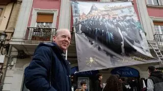 Avilés "viste" sus calles de Semana Santa... y así lucen