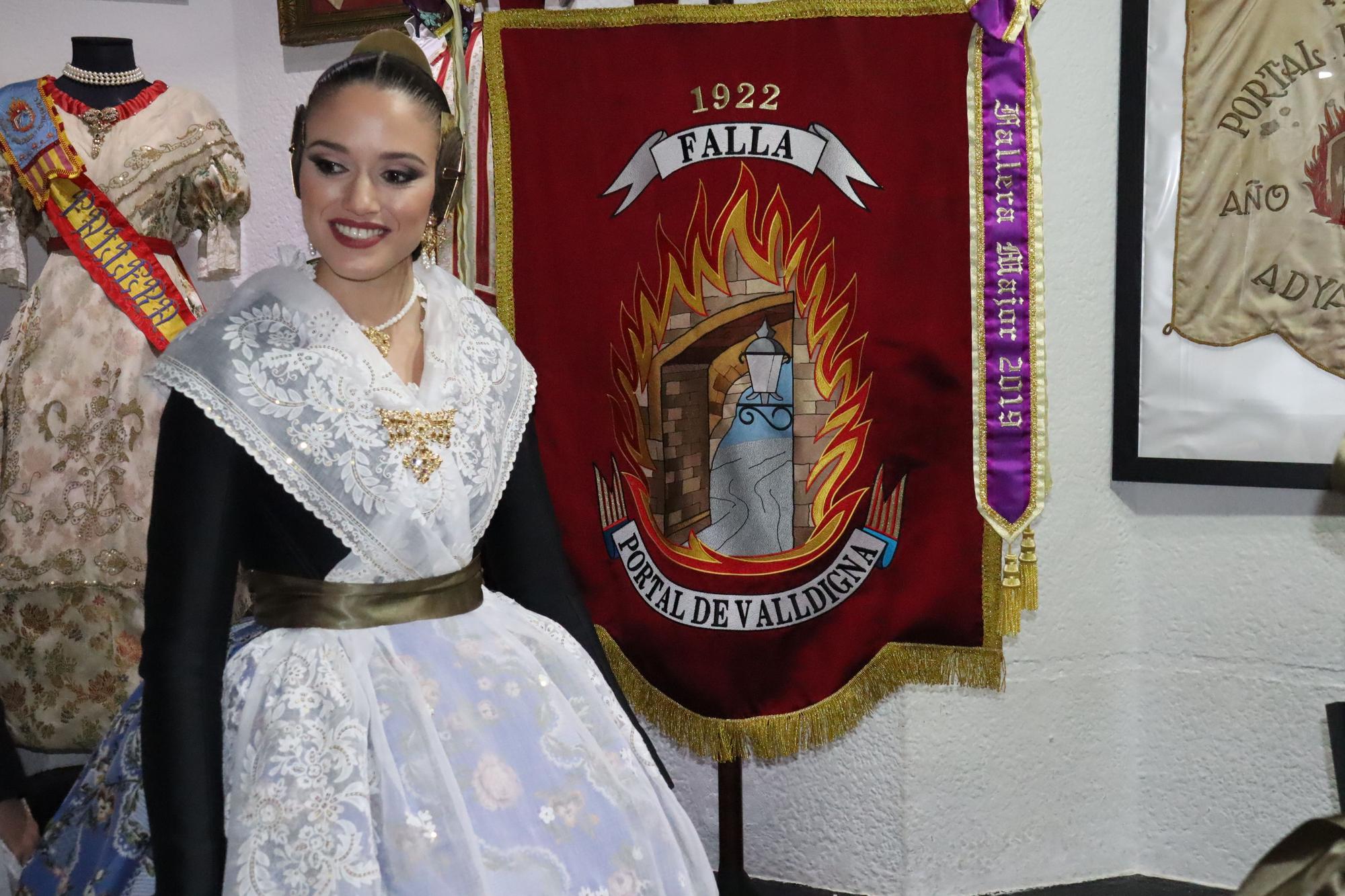 Exposición e inauguración de los 100 años de la falla Portal de Valldigna-Salinas