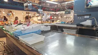 Malestar en el Mercat Nou de Ibiza por las averías de la máquina de hielo