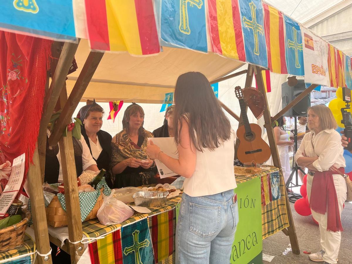 En imágenes: la jornada gastronómica y cultural "Saberes y sabores" triunfa en Cangas