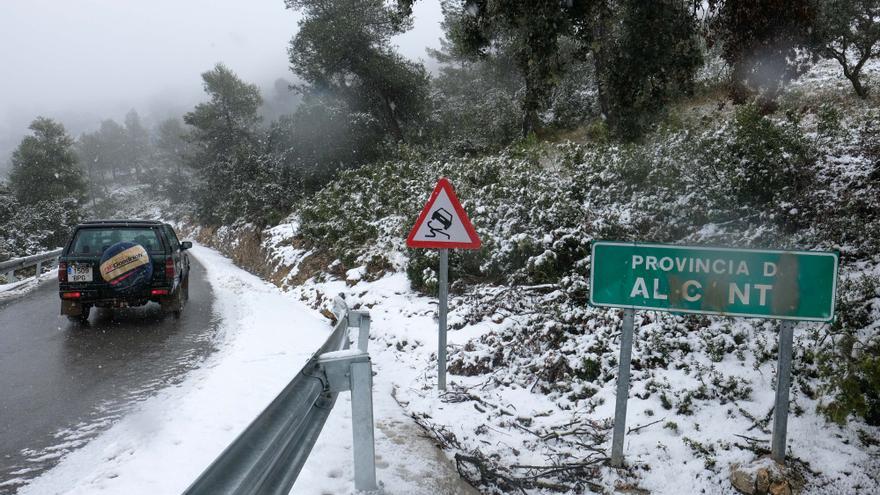 Ola de frío en Alicante: Sensación térmica de -7 grados en el casco urbano de Elda y de -10 en Xixona