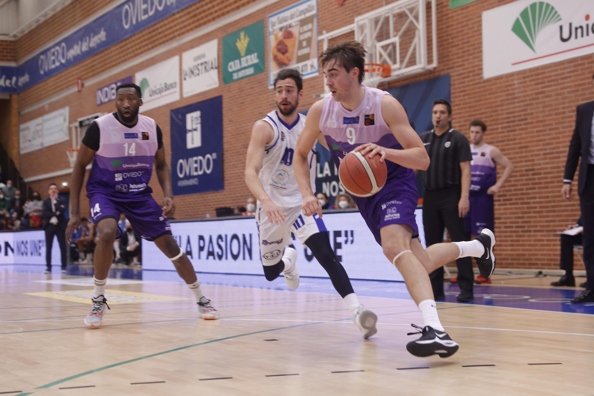 Victoria del Unicaja Banco Oviedo en Pumarín ante el Almansa (85-63)