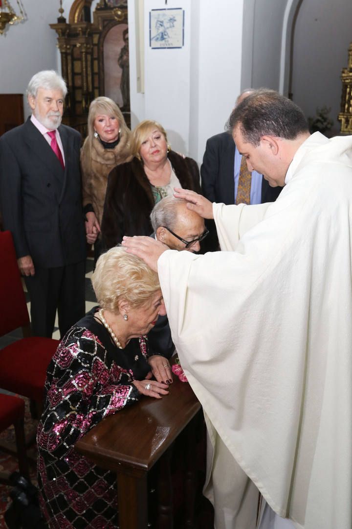 Ester Guasch y Manuel Otero renuevan sus votos matrimoniales en el Puig de Missa de Santa Eulària 75 años después de aquel 21 de diciembre de 1940