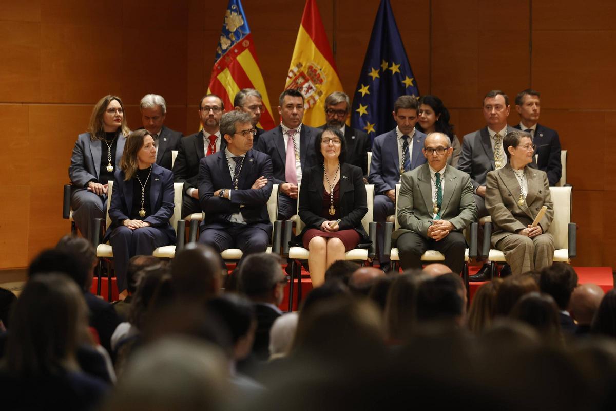 El nuevo Consejo de Dirección de la UPV que ha confeccionado el rector Capilla para dirigir la universidad en los próximos 6 años.