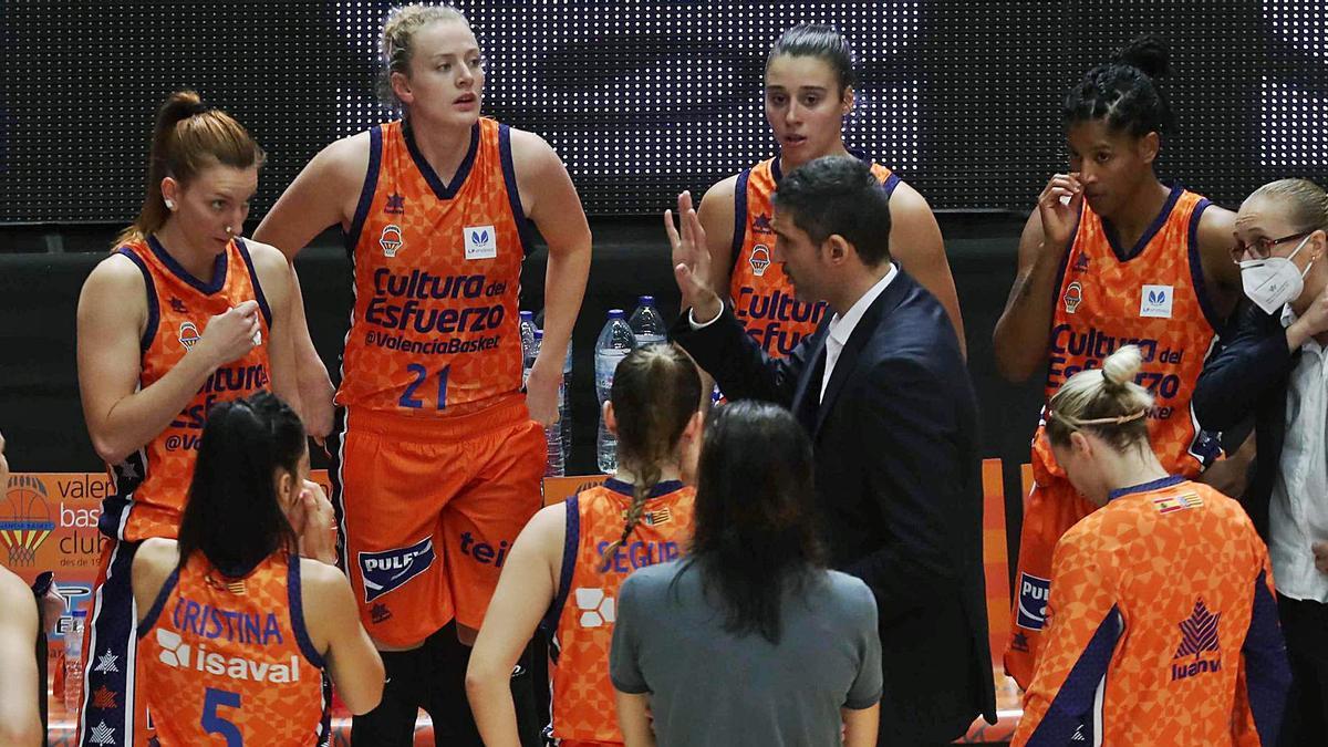 El virus aísla al Valencia Basket femenino - Levante-EMV