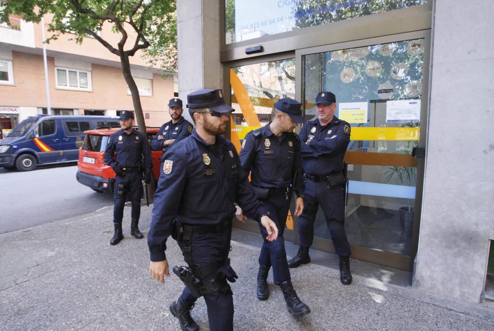 Registre policial a la Fundació Plataforma Educativa de Girona