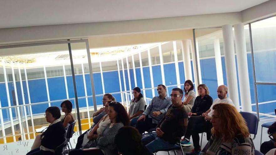 El curso contó con una veintena de comerciantes.