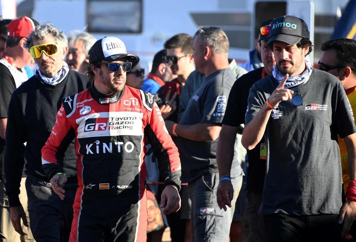 Fernando Alonso, tras finalizar la etapa. Fernando Alonso, tras finalizar la etapa.