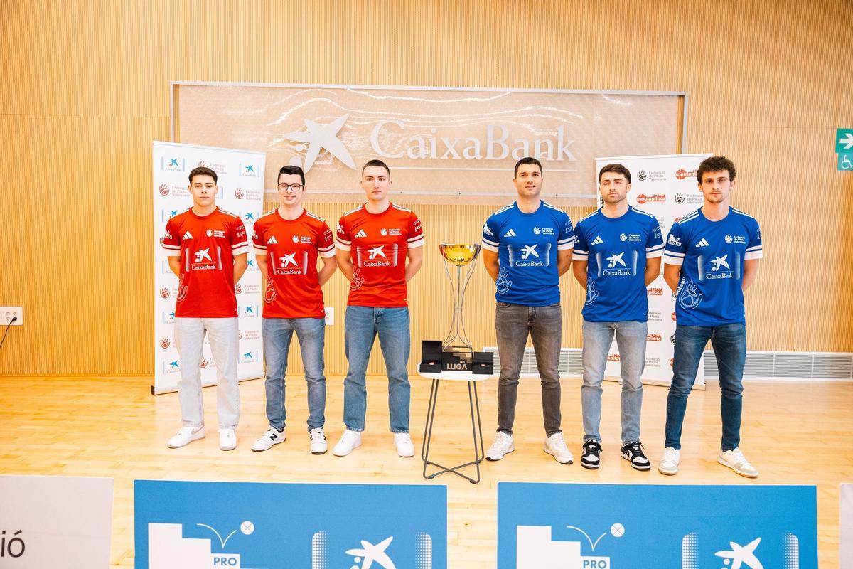 Els protagonistes de la final, en l'acte de presentació