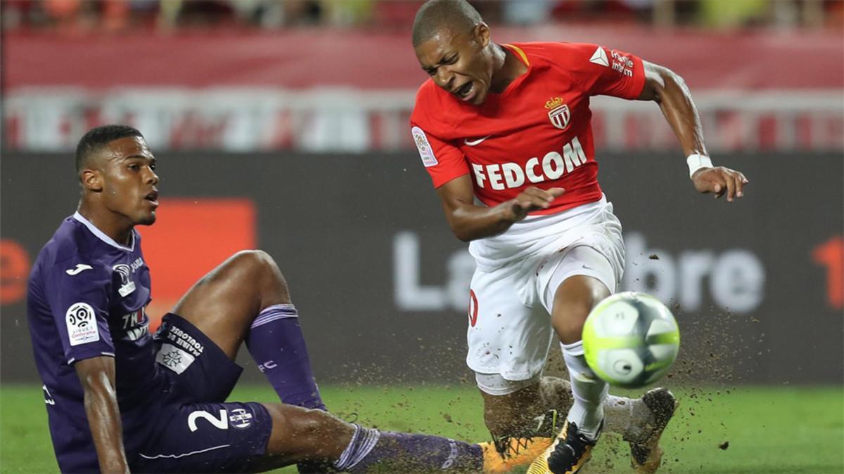 Mbappé se lesionó en el debut liguero del Mónaco