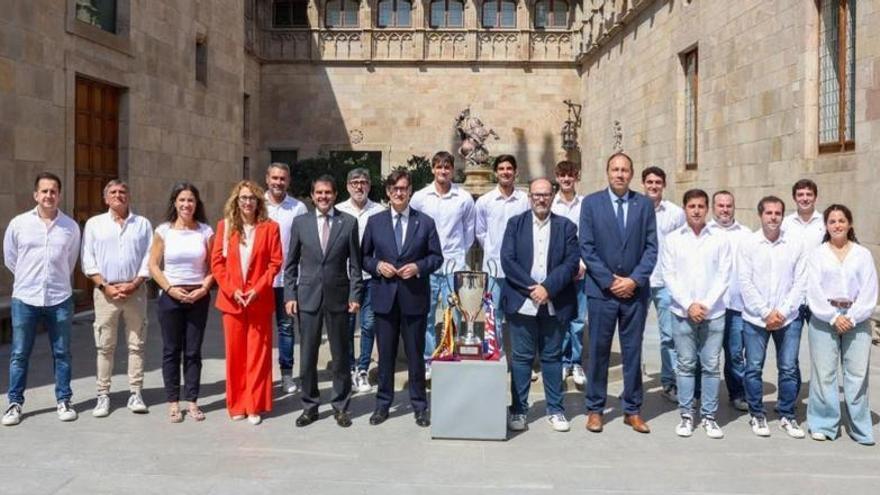 El president Salvador Illa posa la lliga de l'Igualada Hoquei Club com a exemple d'èxit des de la constància i la preseverància