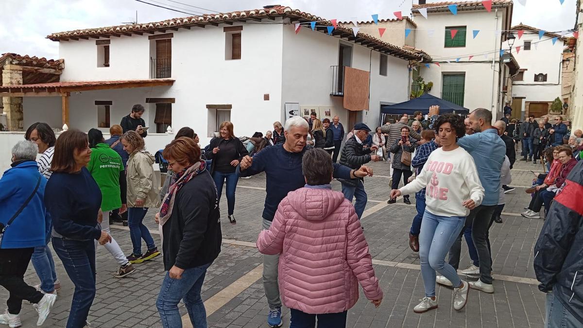 Palanques ha viscut un cap de setmana on el protagonisme s'ha fixat per complet en el reconeixement de la memòria local i la festa i la diversió a partir de rondalles per al Bureo.