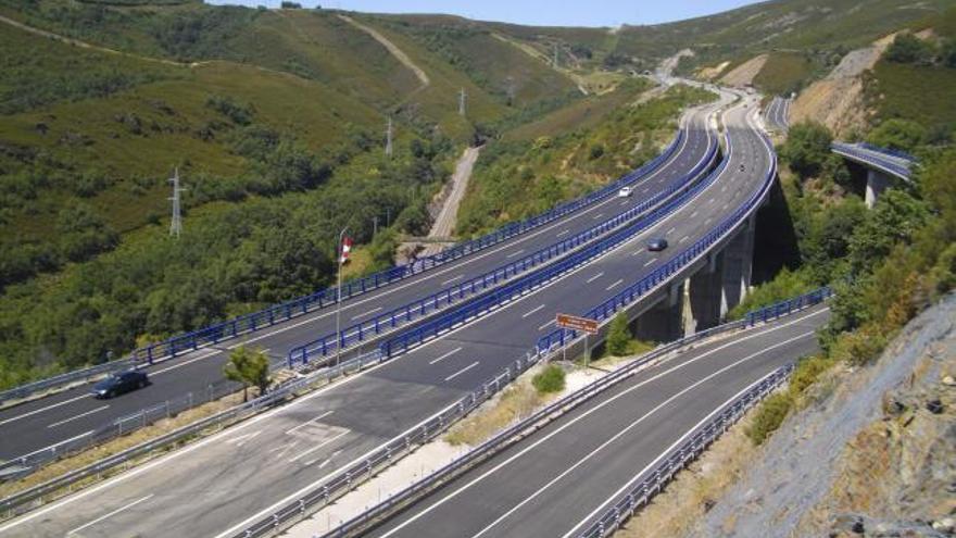 Los viaductos de Las Hedradas, en la autovía de las Rías Bajas, que han sido reparados.