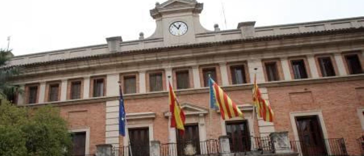 Vva. de Castellón regula las fiestas juveniles para evitar choques con los vecinos
